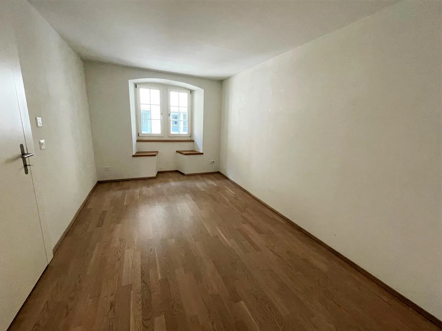 Appartement charmant dans un bâtiment historique au bord du Rhin - Photo 8 sur 11