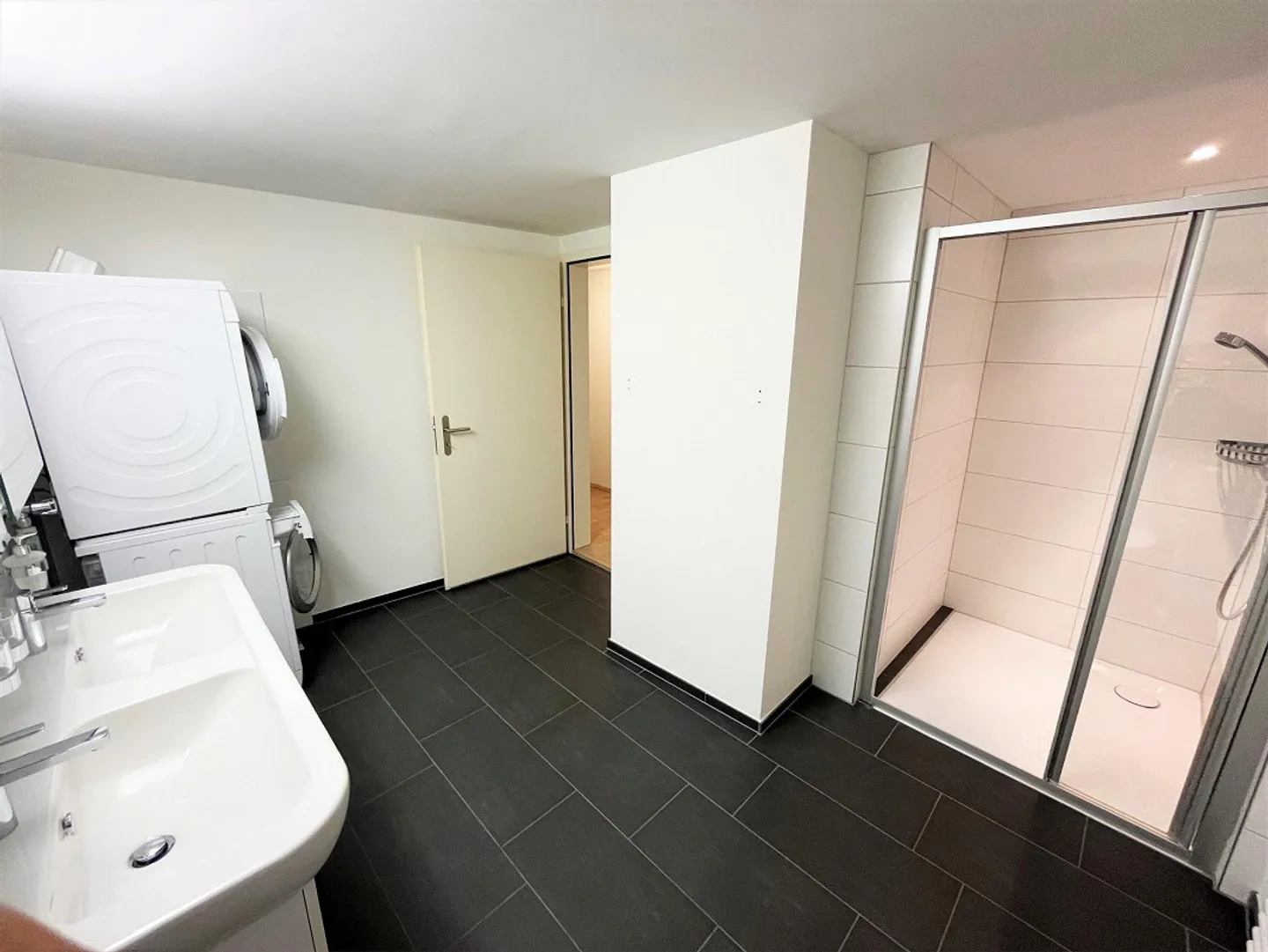 Appartement charmant dans un bâtiment historique au bord du Rhin - Photo 10 sur 11