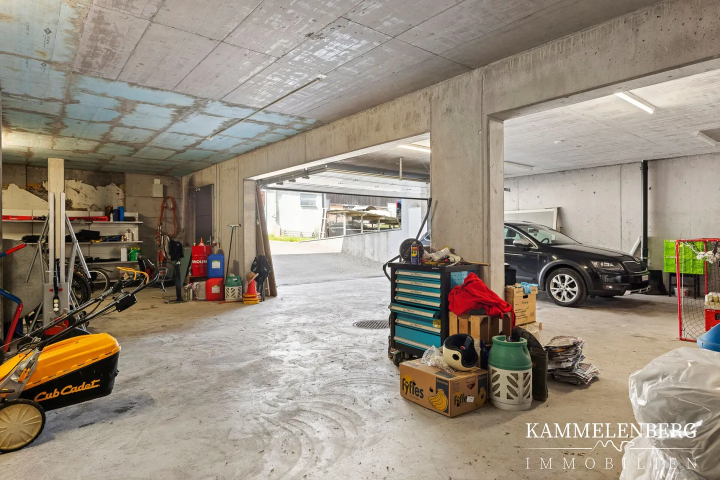 Ampia casa unifamiliare di 7,5 stanze con edificio per animali - Foto 32 di 38