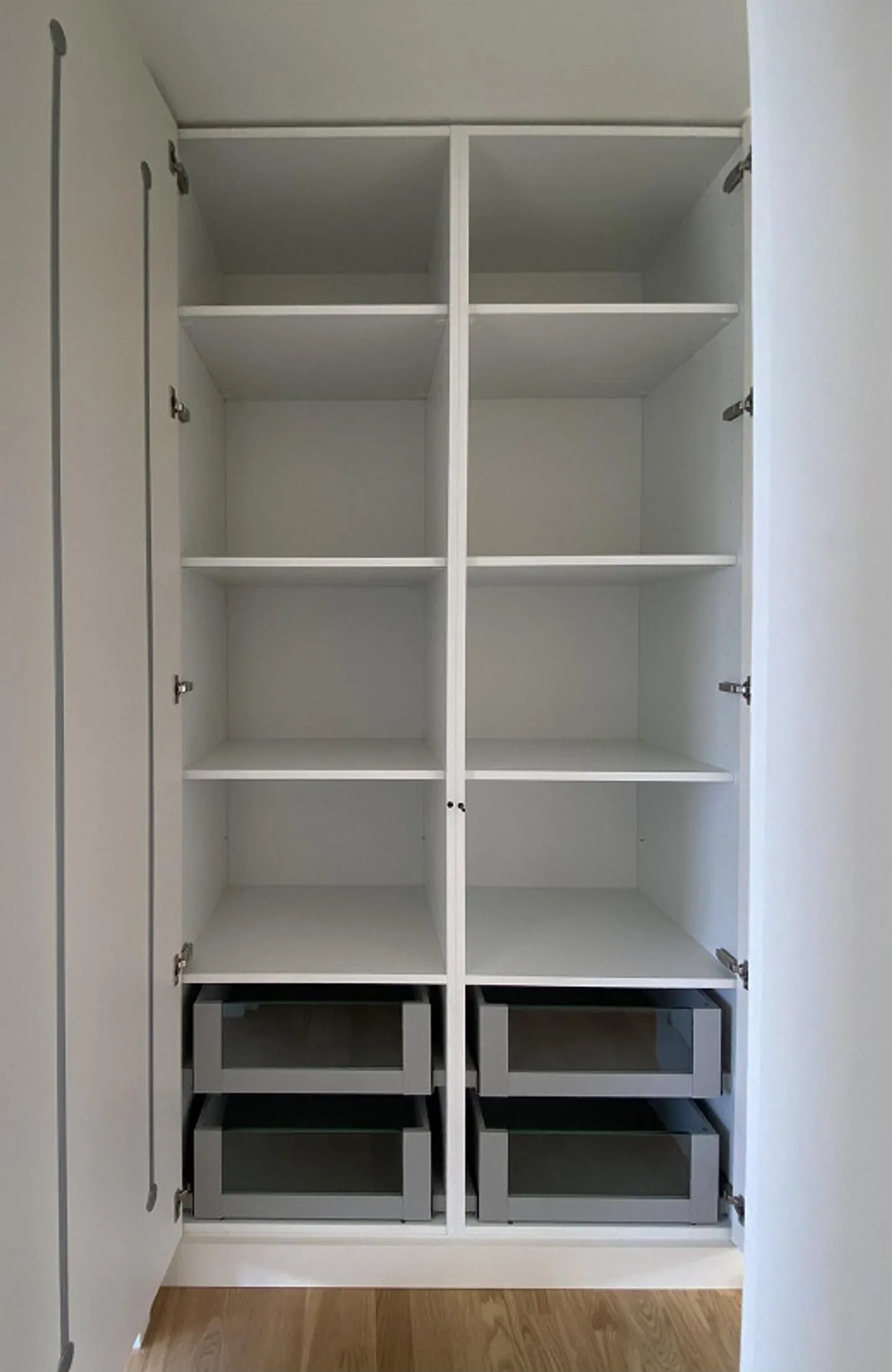 Appartement penthouse de 4 pièces fraîchement rénové avec vue imprenable sur le lac - Photo 25 sur 27