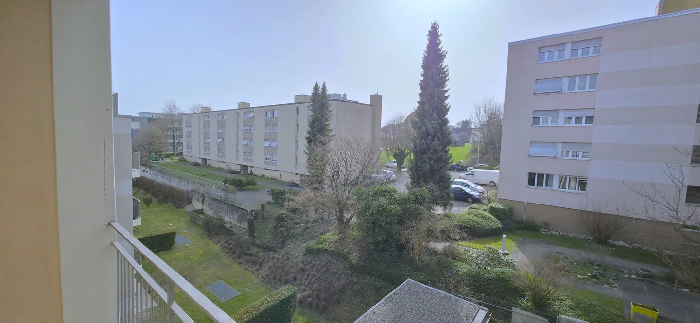 Appartamento affascinante con 3 camere in posizione centrale a Grenchen - Foto 1 di 13