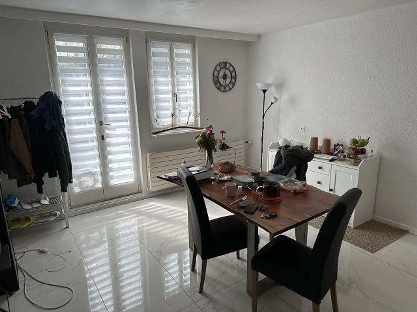 5 1/2-Room Villa with a Large Garden in a Very Quiet, Sunny Location - Photo 3 of 29