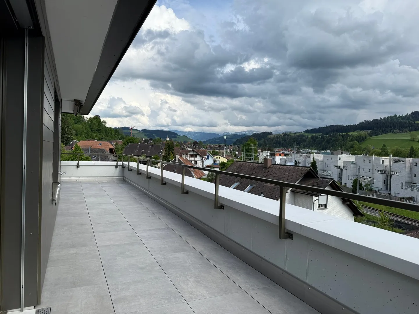 Exklusive Attika-Wohnung in Langnau im Emmental  - neu und fast bezugsbereit! - Foto 22 von 25