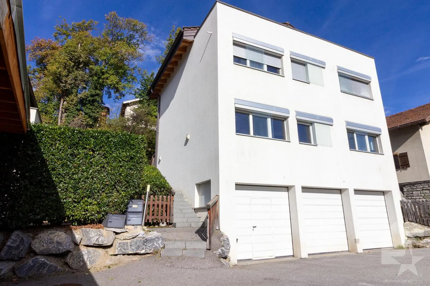 Investment building with 2 maisonette apartments - Photo 4 of 28