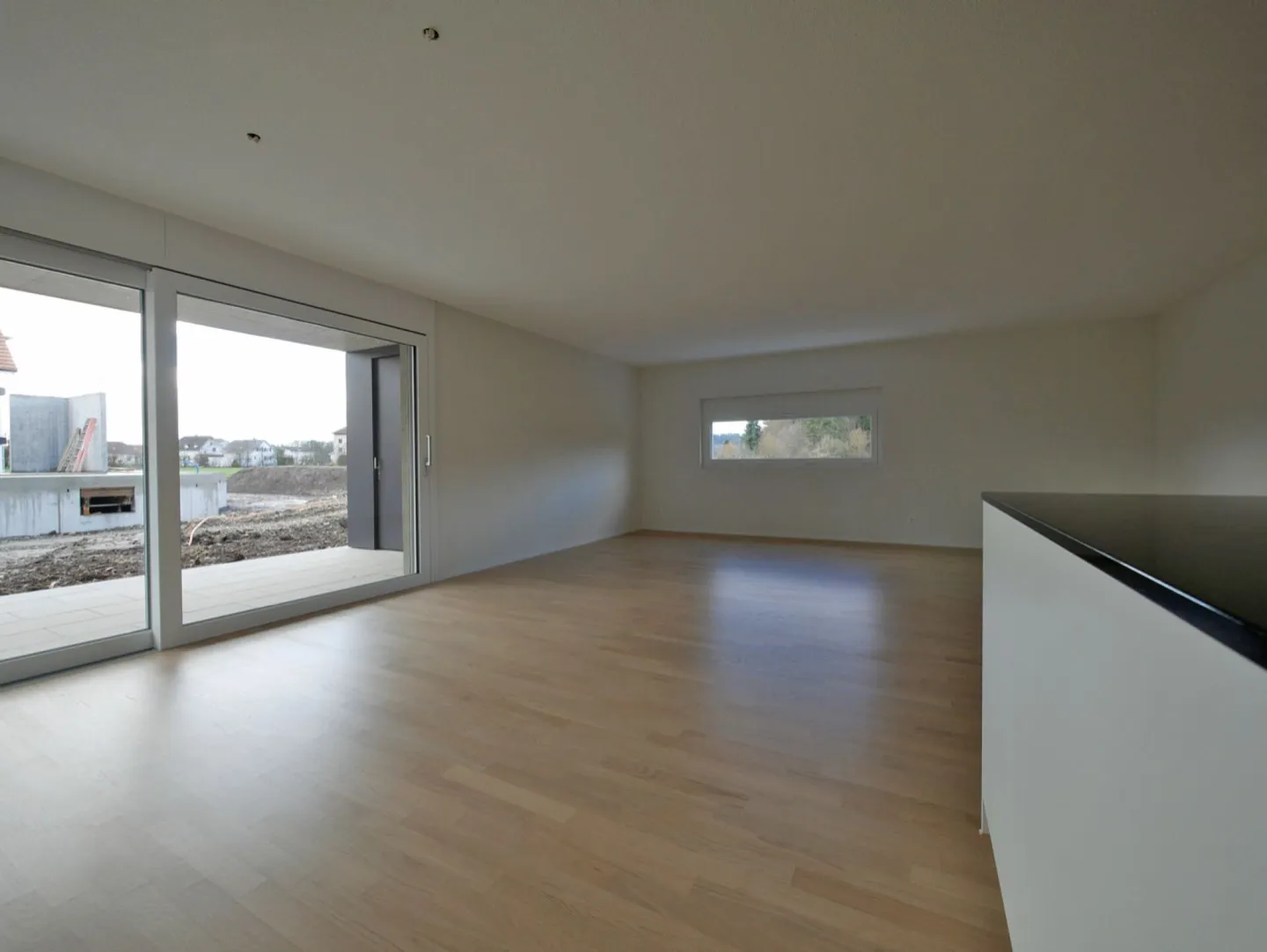 Appartement spacieux de 4,5 pièces dans la verdure - Photo 7 sur 15