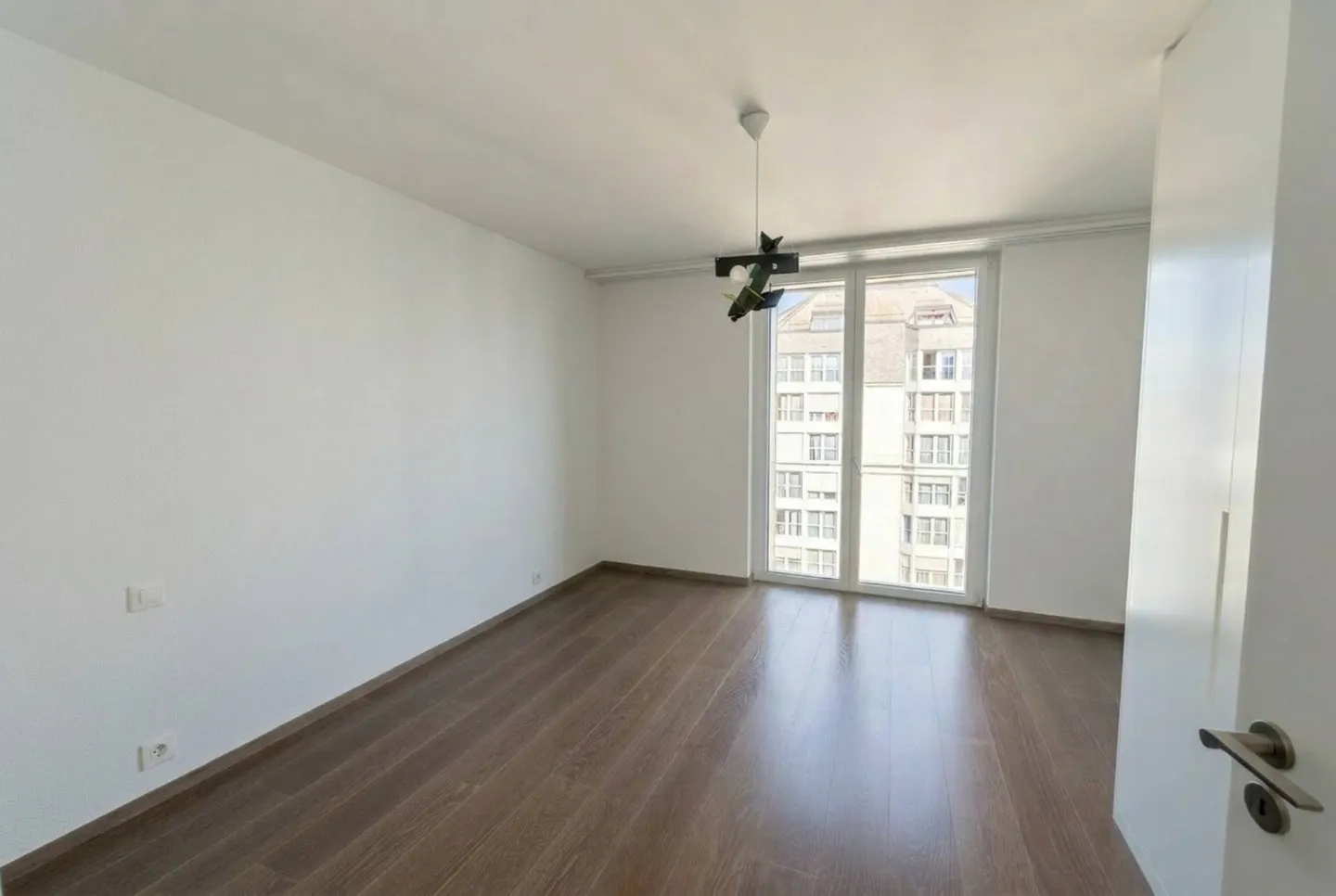 Appartamento 4 locali - Foto 4 di 10