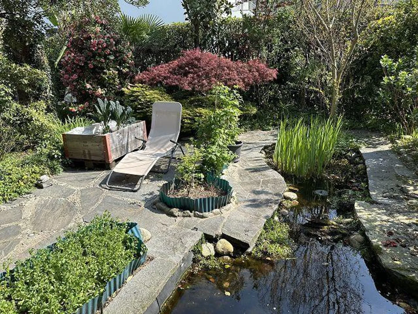 5 1/2-Room Villa with a Large Garden in a Very Quiet, Sunny Location - Photo 21 of 29