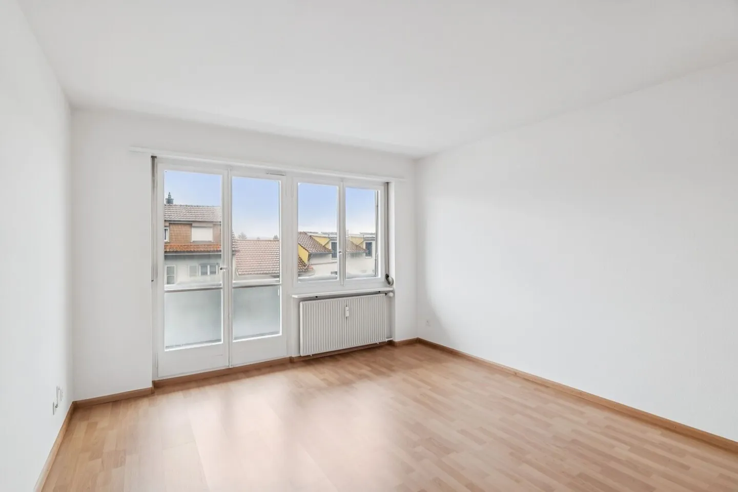 Appartement rénové en nature - Photo 2 sur 10