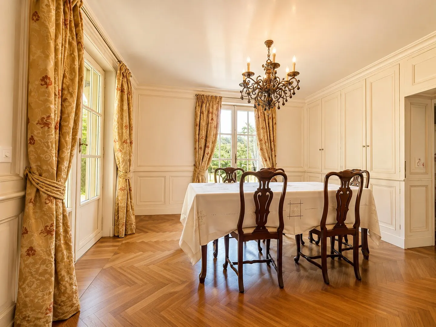 Luxuswohnung mit Privatgarten - Foto 8 von 13
