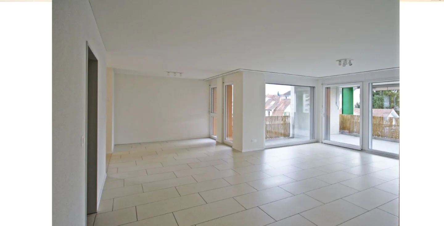 Appartement en ville, spacieux et ensoleillé - Photo 3 sur 11