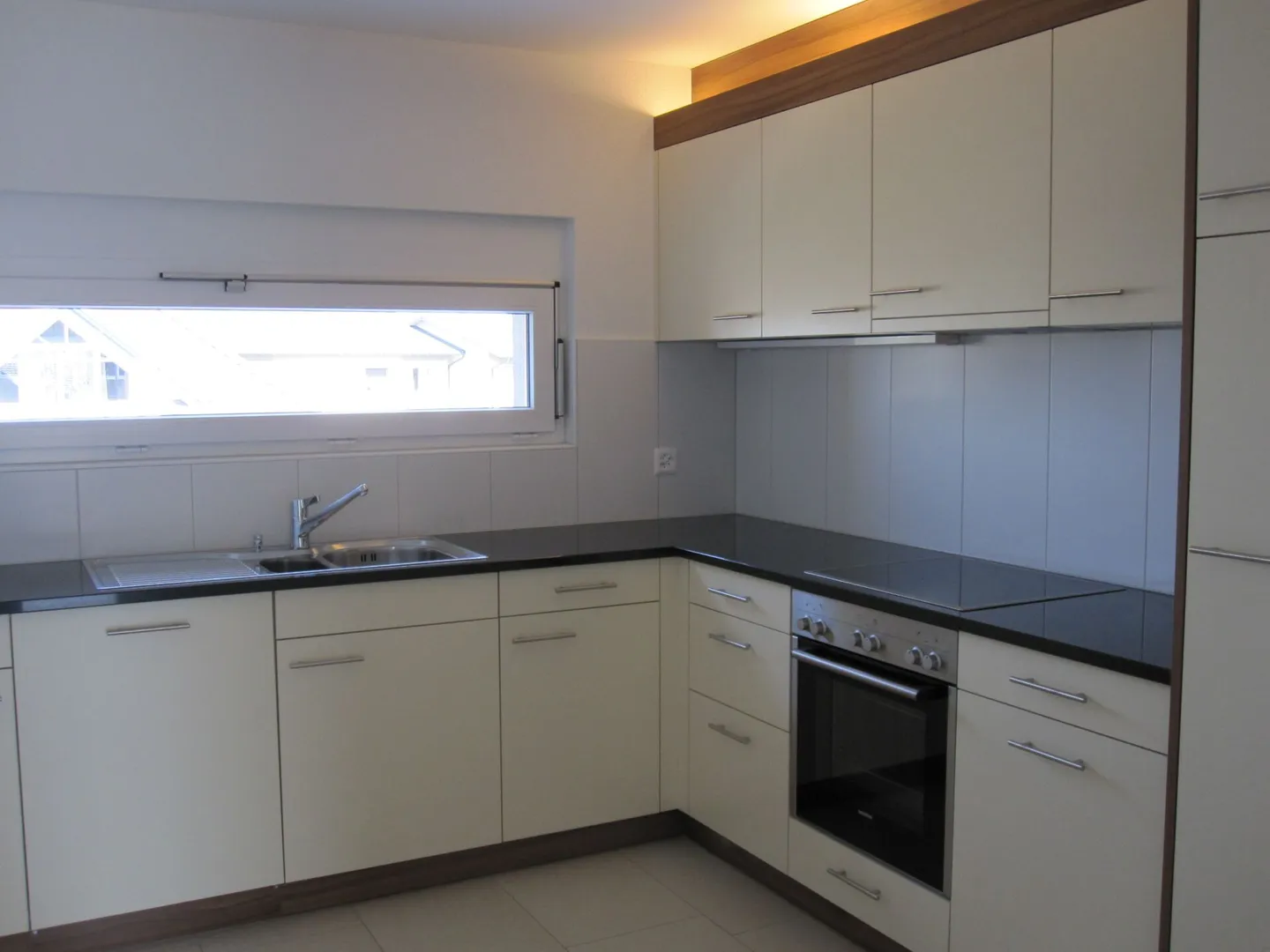 Appartement en ville, spacieux et ensoleillé - Photo 6 sur 11