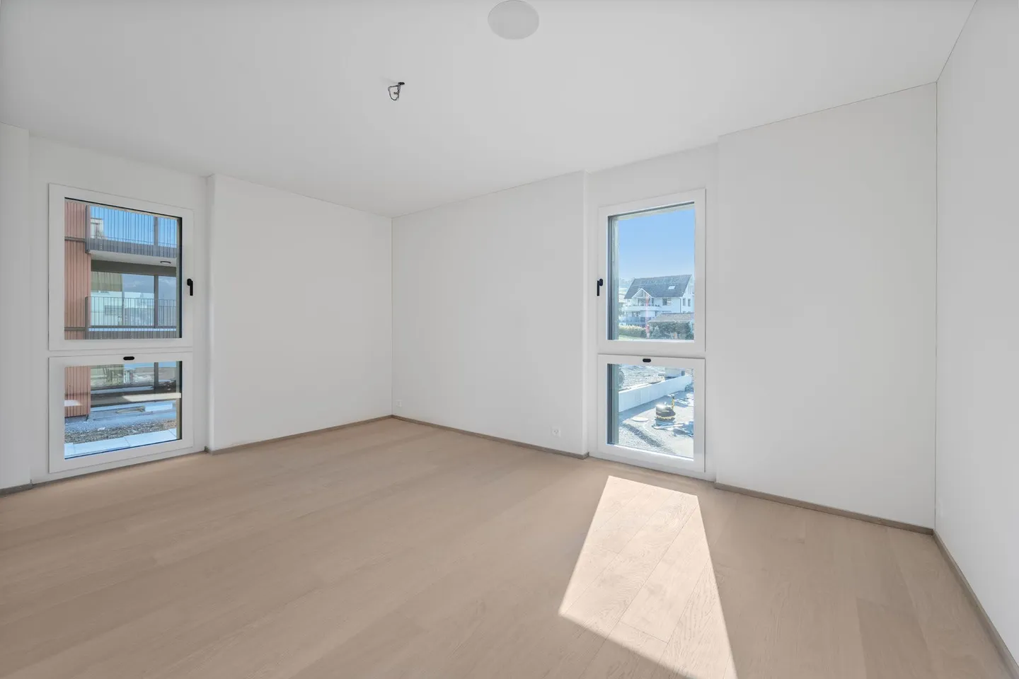 PRESTIGE VUE SUR LE LAC - Photo 19 sur 32