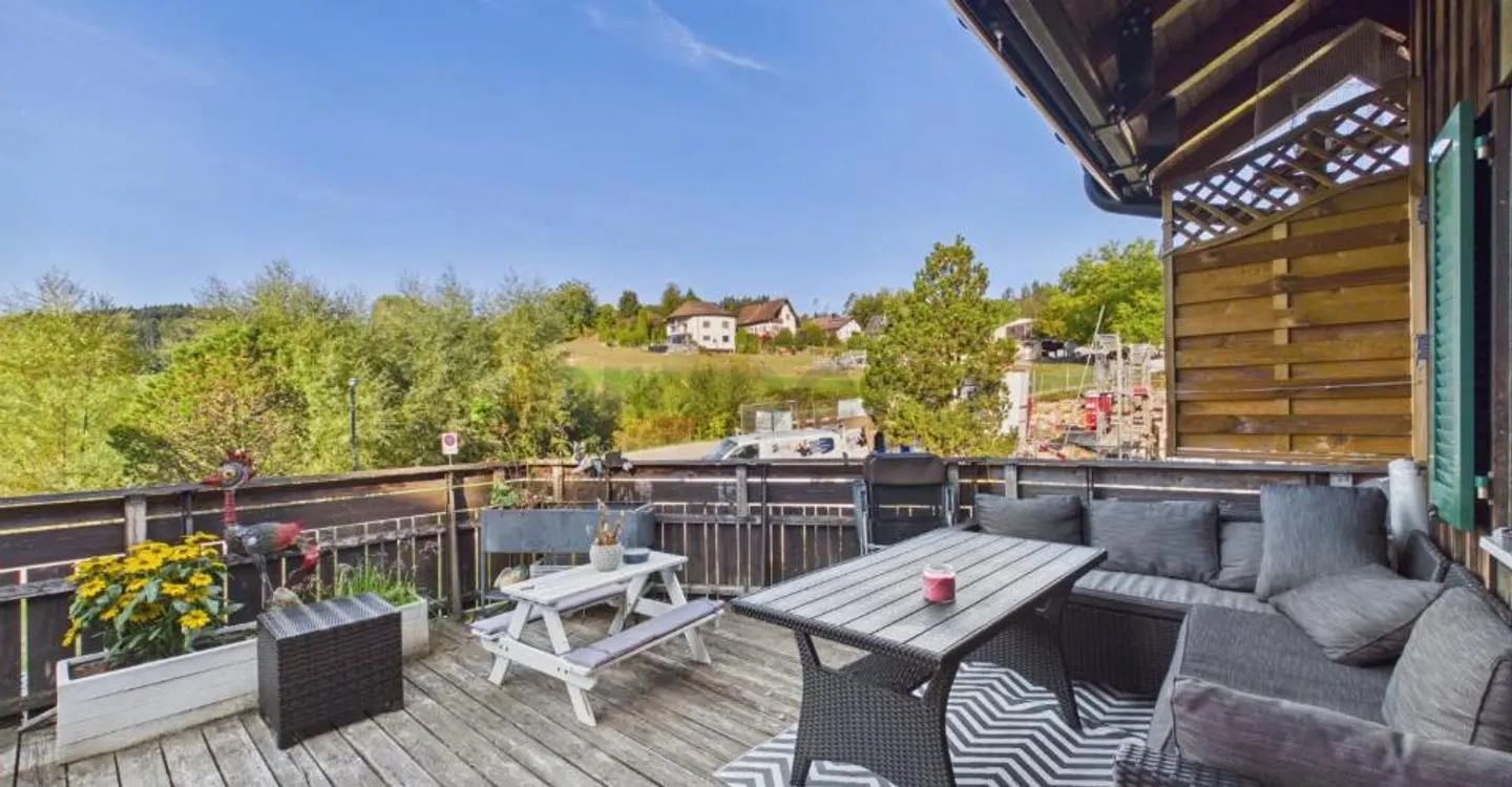 3.5-room apartment with southwest terrace and its own spacious vegetable garden in Madetswil - Photo 9 of 11