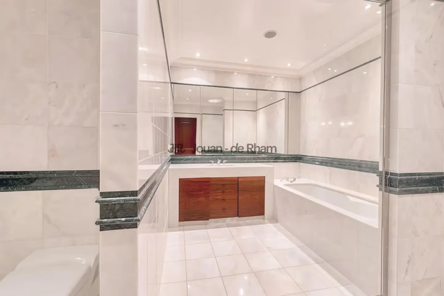 Magnifique appartement de prestige face au lac - Photo 9 of 13