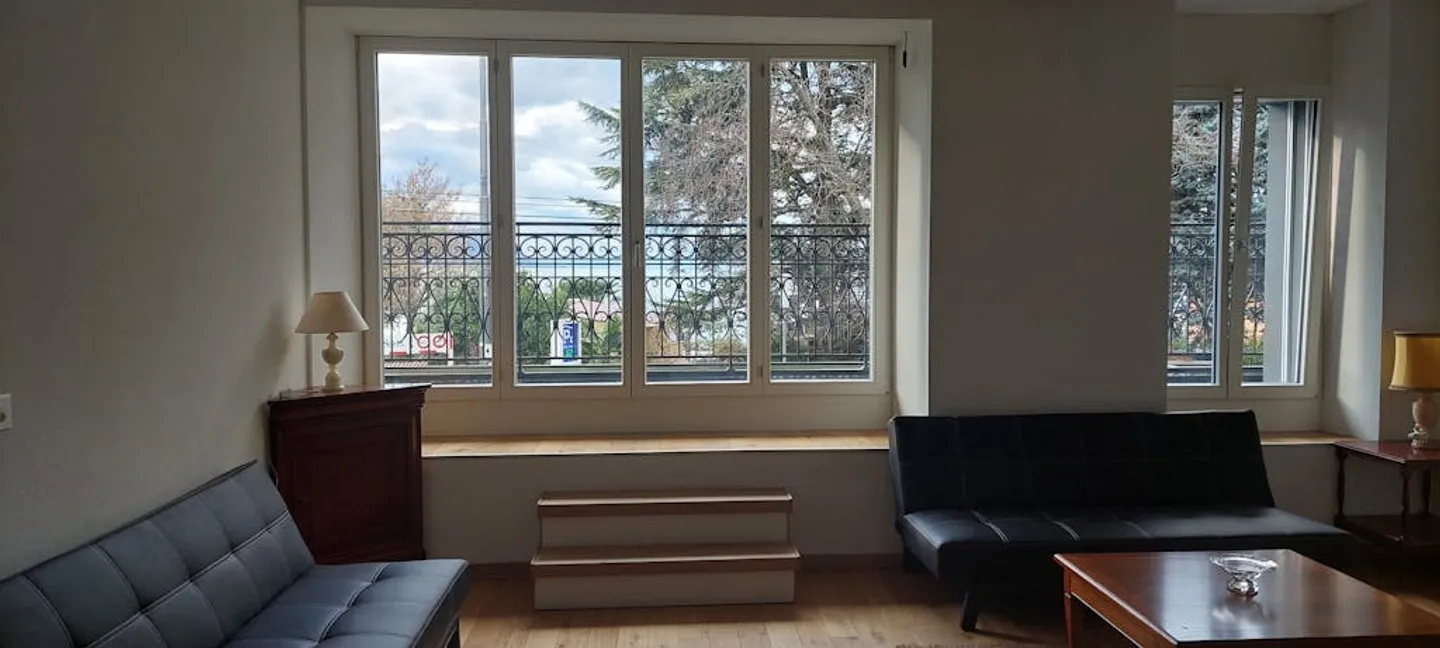 Apartment for rent - Photo 2 of 8