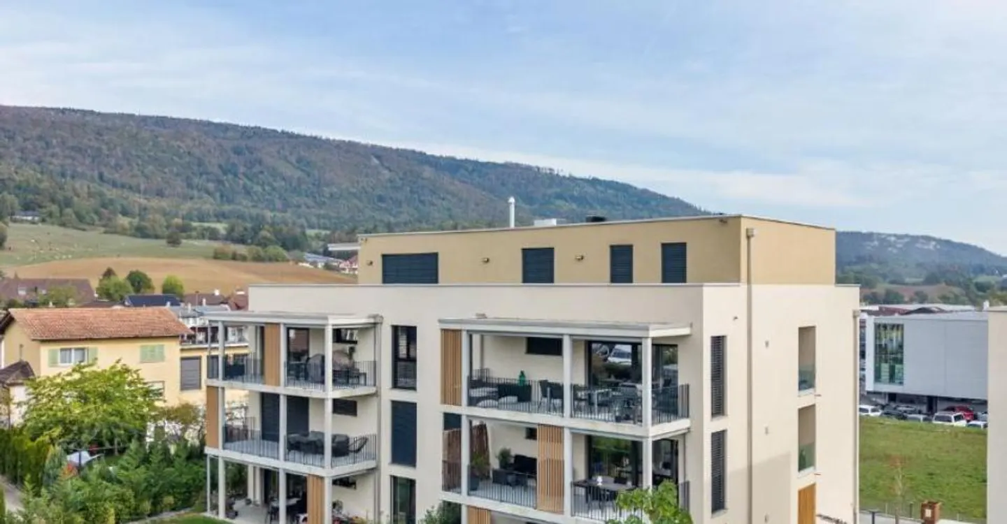 Develier - Spacieux appartement de 5.5 pièces avec balcon et loggia - Photo 7 of 8
