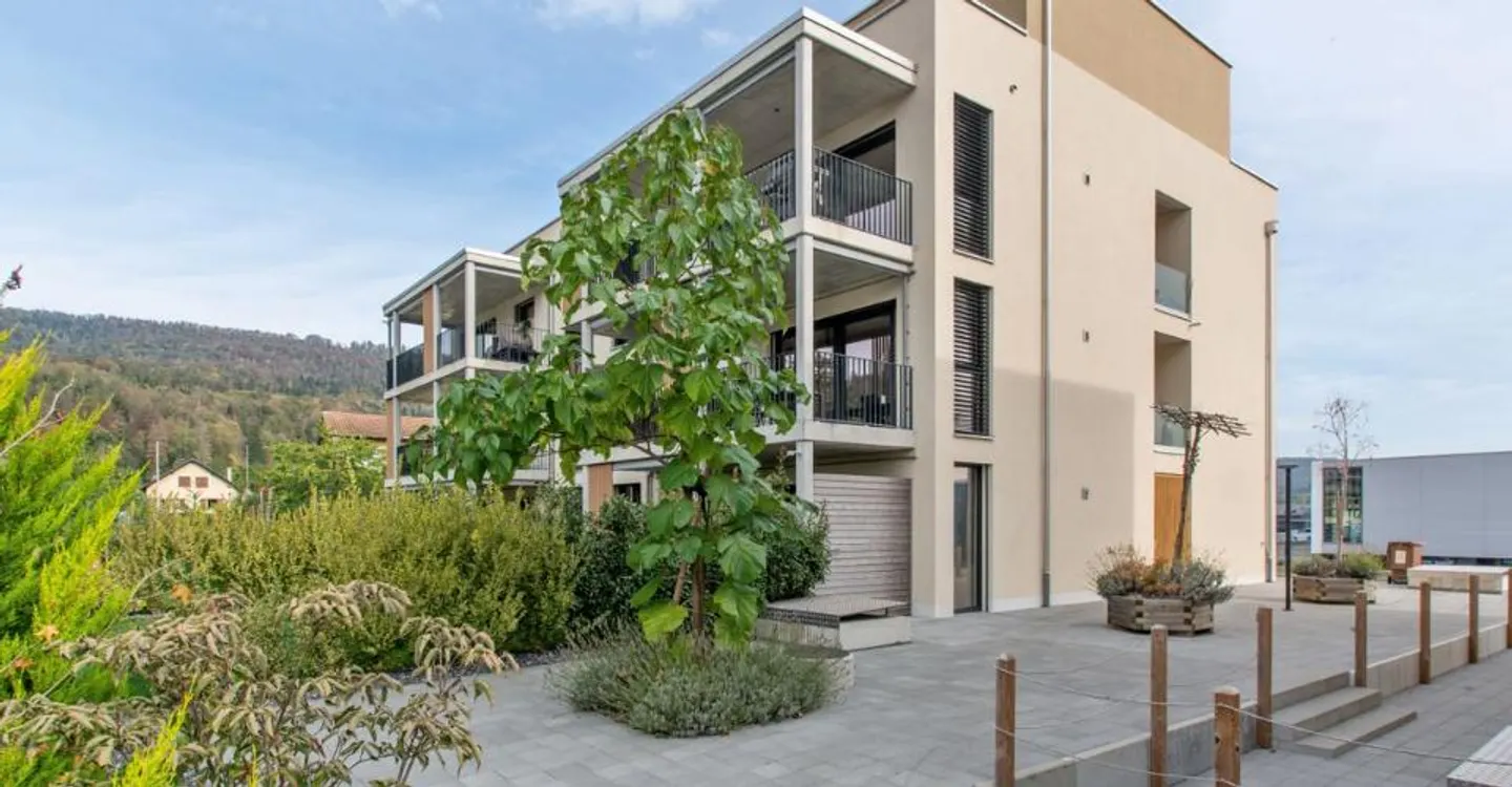 Develier - Spacieux appartement de 5.5 pièces avec balcon et loggia - Photo 8 of 8