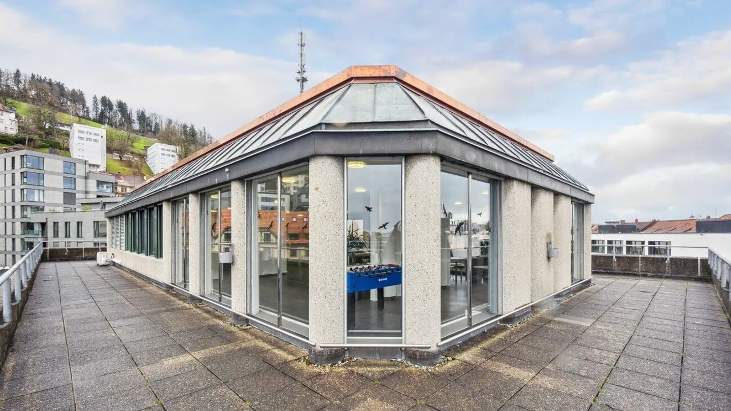 Nel mezzo della vita, sopra tutto - uffici di 167 m2 con terrazza - Foto 6 di 11