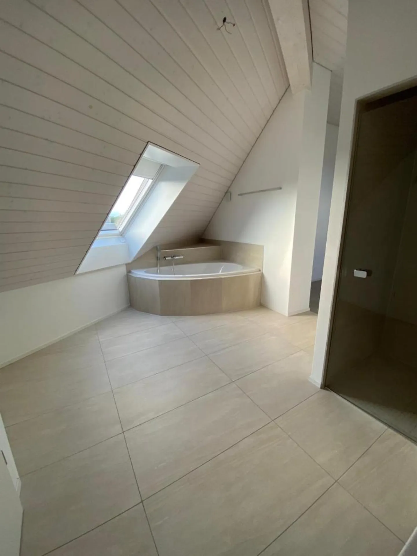 2.5 Room Apartment - Photo 7 of 12