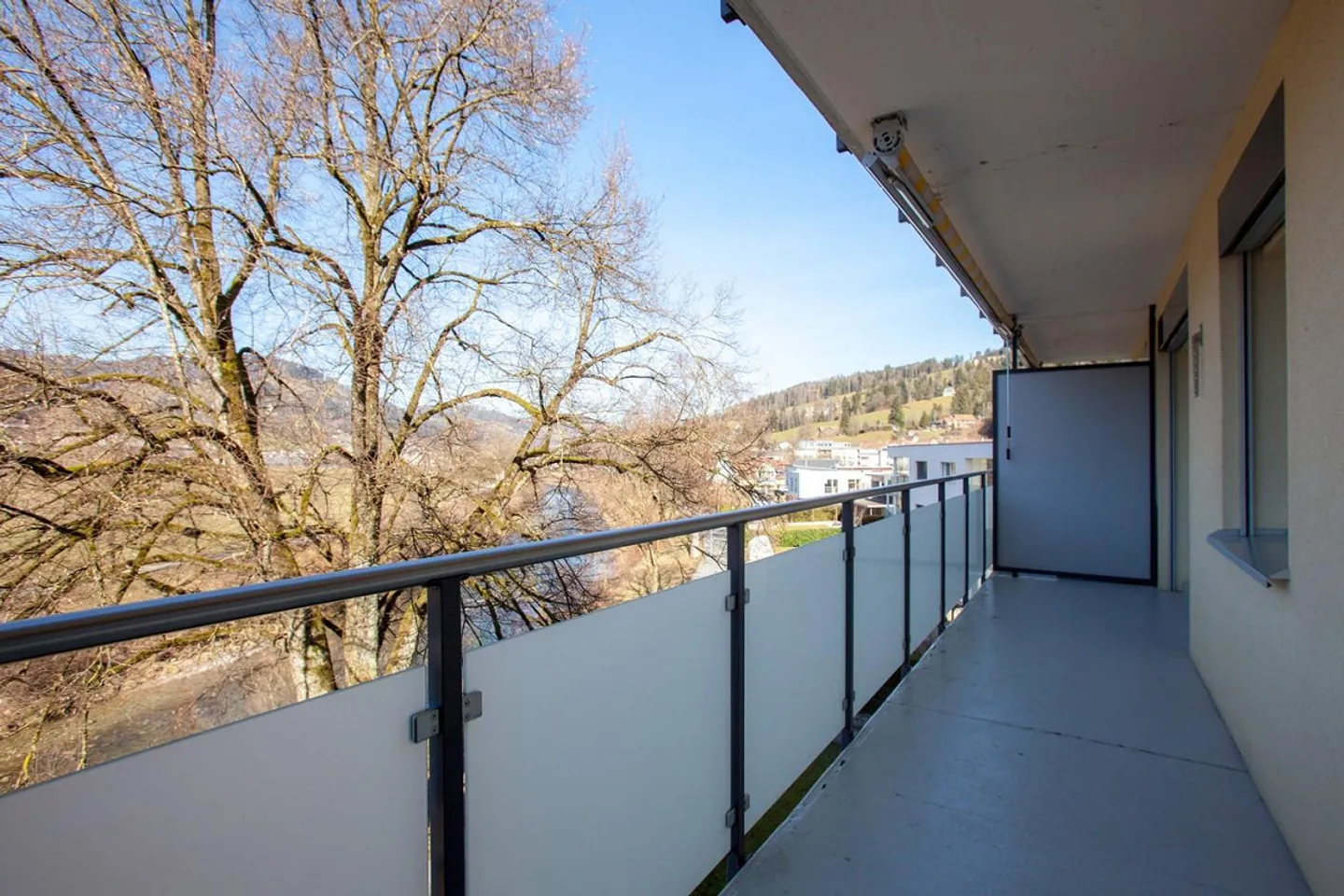Sonnige 2-Zimmer-Wohnung mit Balkon in Ulisbach - Foto 2 von 10