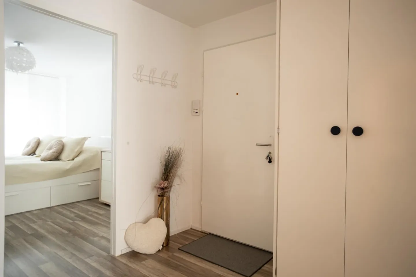 3.5 Room Apartment - Photo 8 of 9
