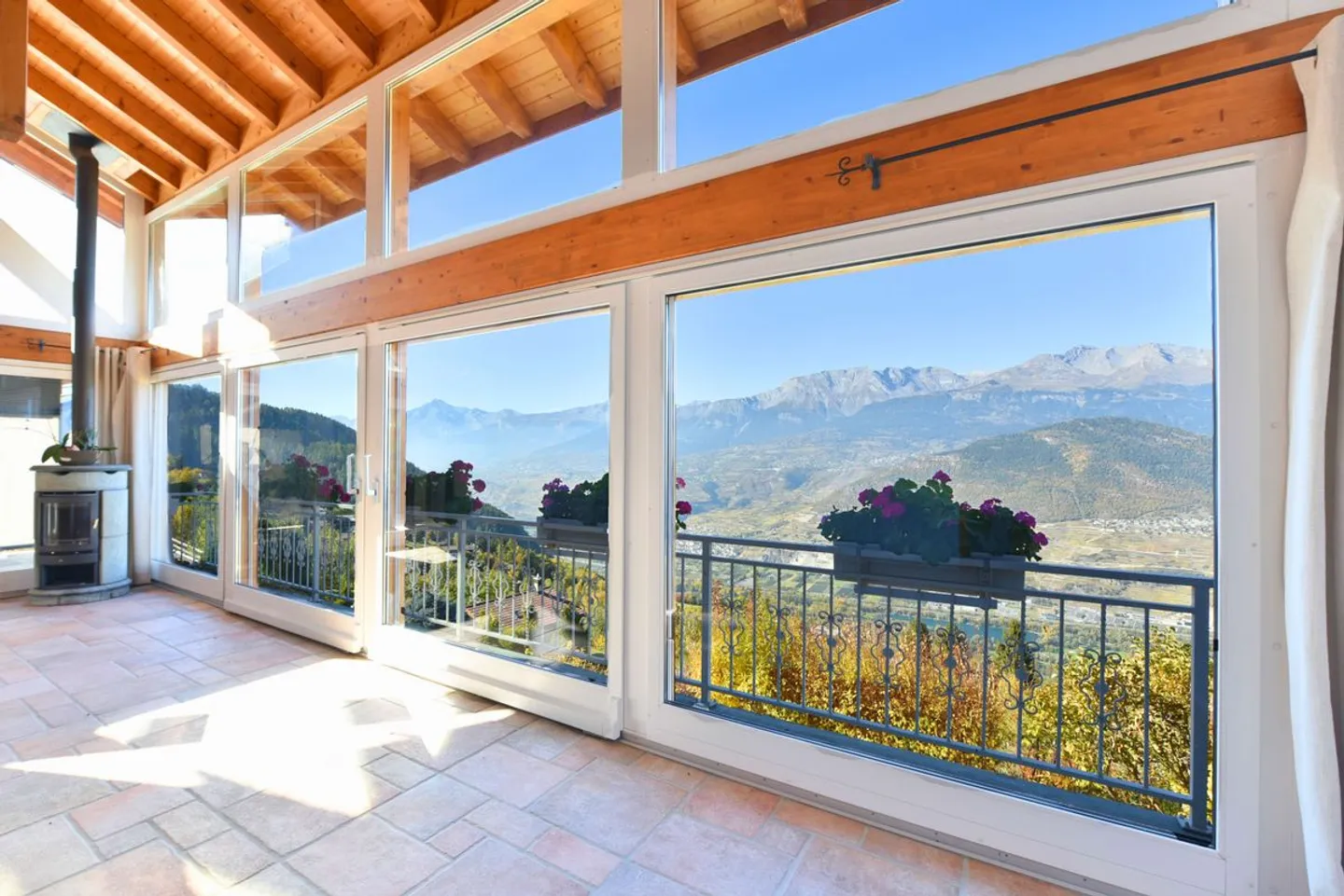 Stunning Villa with Mountain Views - Photo 1 of 10