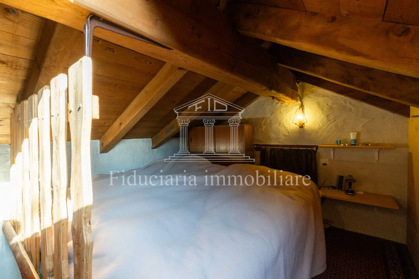 BRISSAGO - Charmante maison rustique de 3,5 pièces dans un emplacement ensoleillé avec vue imprenable sur le lac - Photo 11 sur 13