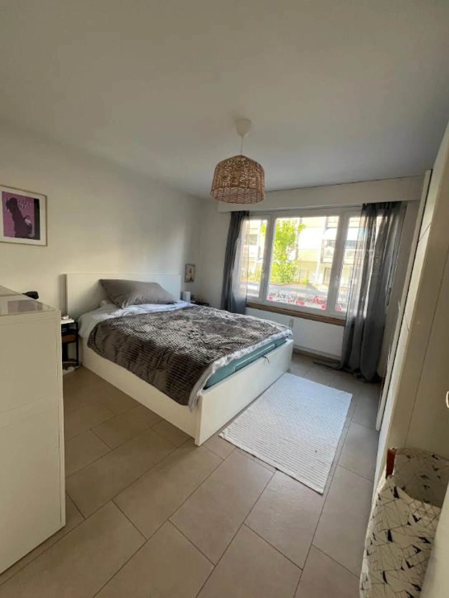 Geräumige Wohnung mit Terrasse - Foto 3 von 11