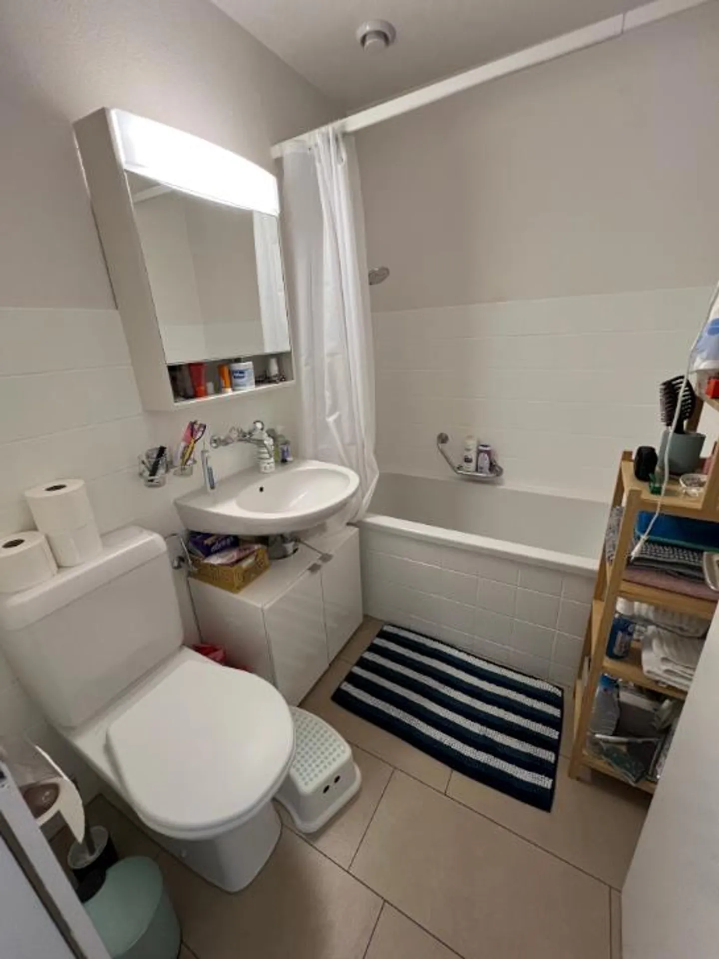Geräumige Wohnung mit Terrasse - Foto 6 von 11