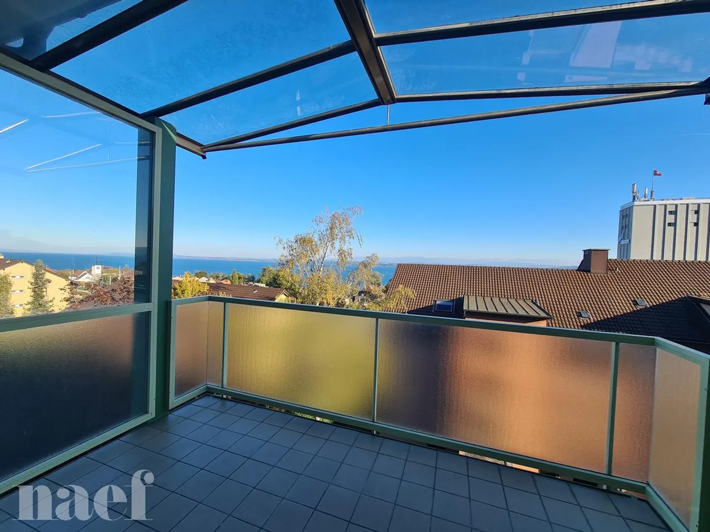 Appartement Vue Lac - Photo 4 sur 9