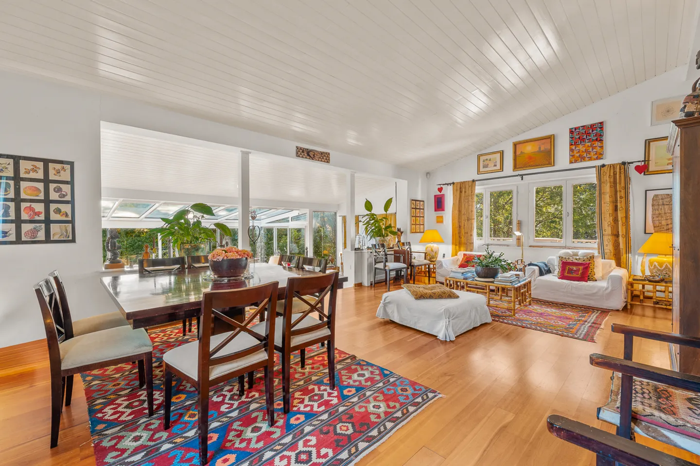 Superb property located in a quiet residential area - Photo 14 of 25