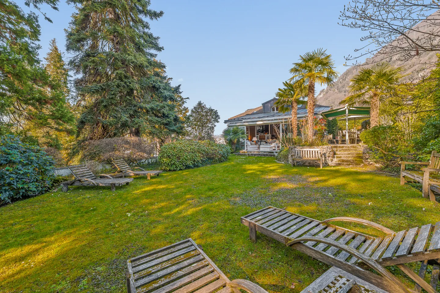 Superb property located in a quiet residential area - Photo 22 of 25