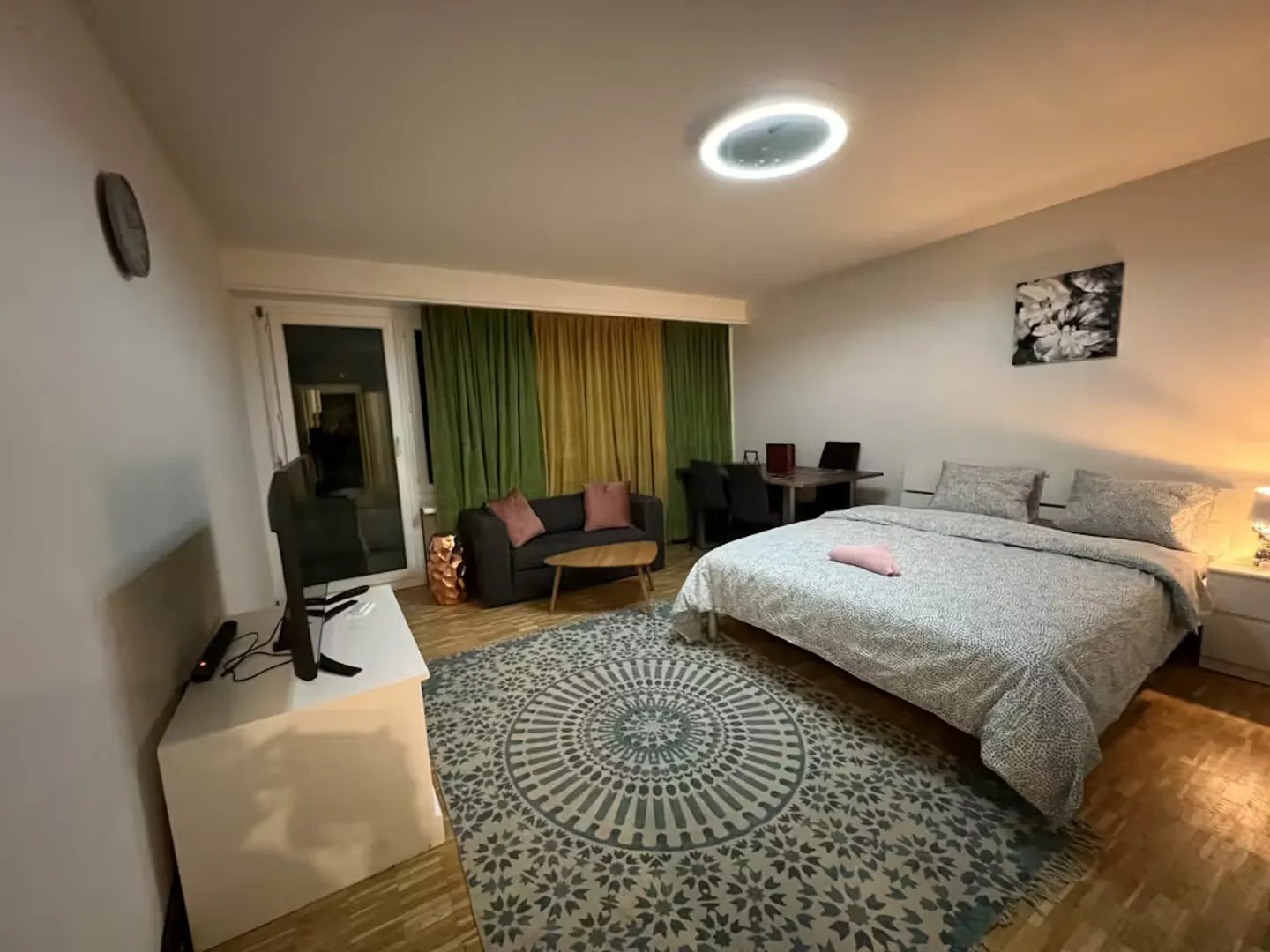 Chalet Incantevole a Dübendorf - Foto 1 di 10