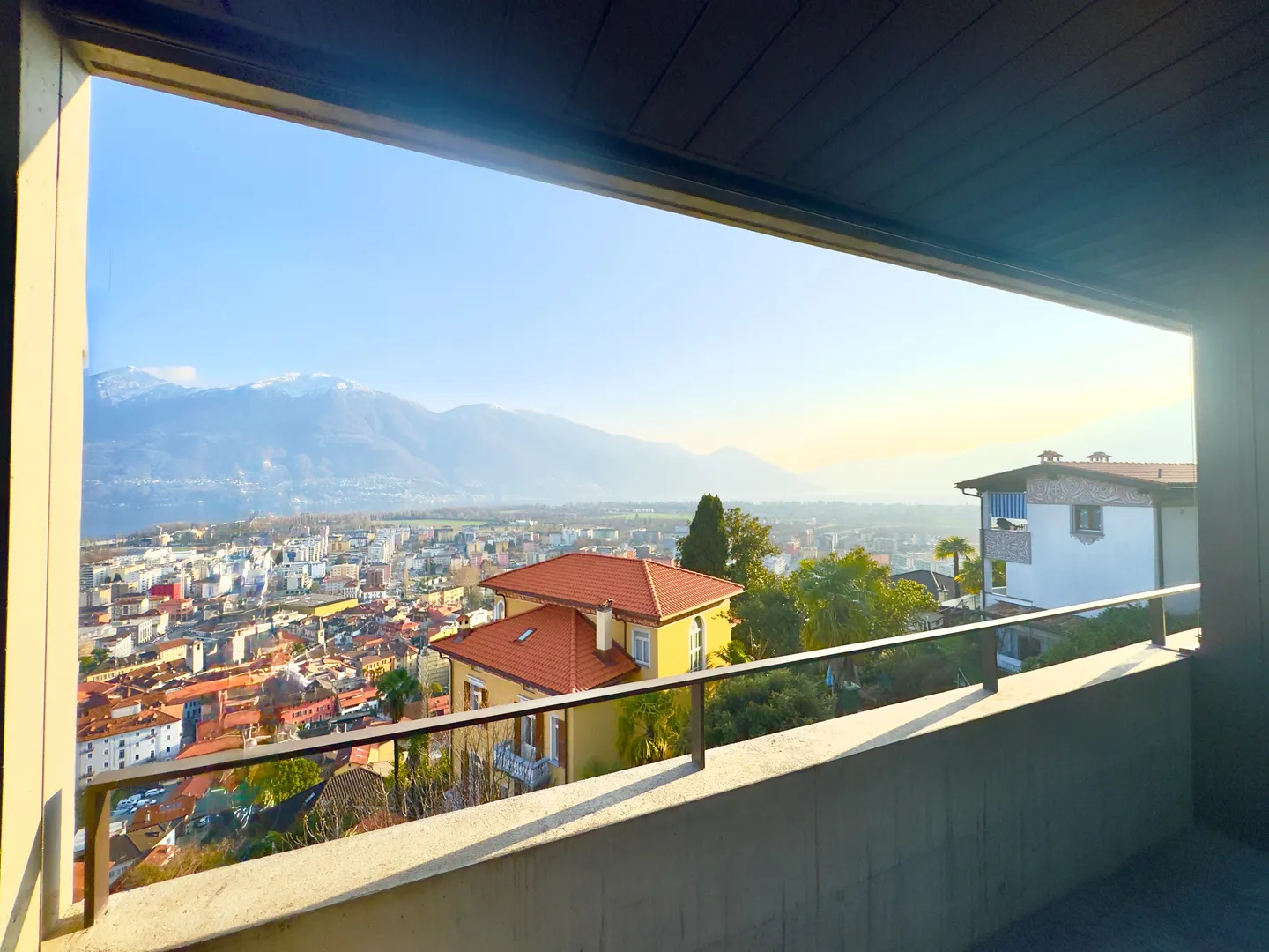 Superbe Duplex avec Vue sur le Lac - Photo 14 sur 15