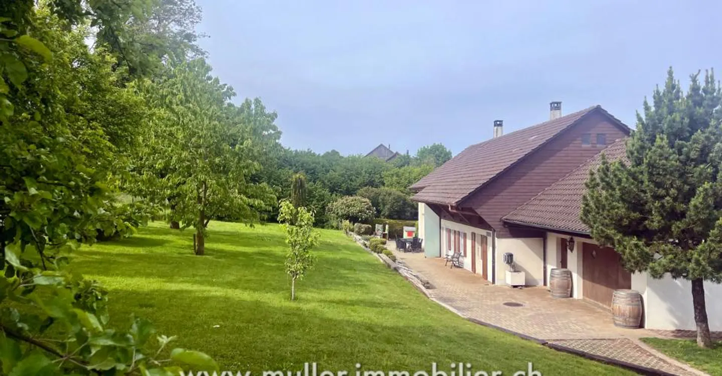 Charming Village House with Atelier - Photo 11 of 12
