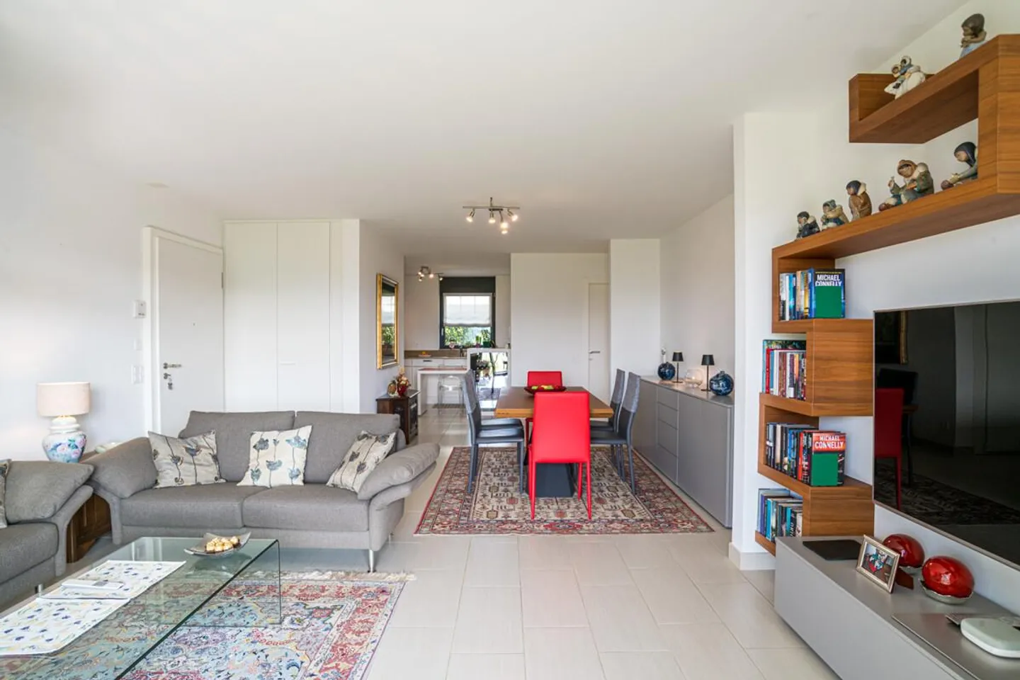 Appartamento Elegante con Giardino - Foto 3 di 14