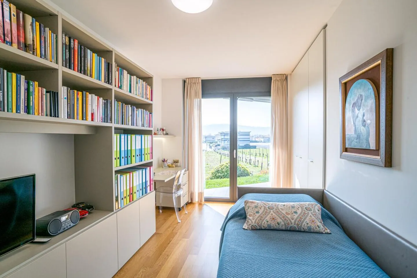 Appartamento Elegante con Giardino - Foto 10 di 14