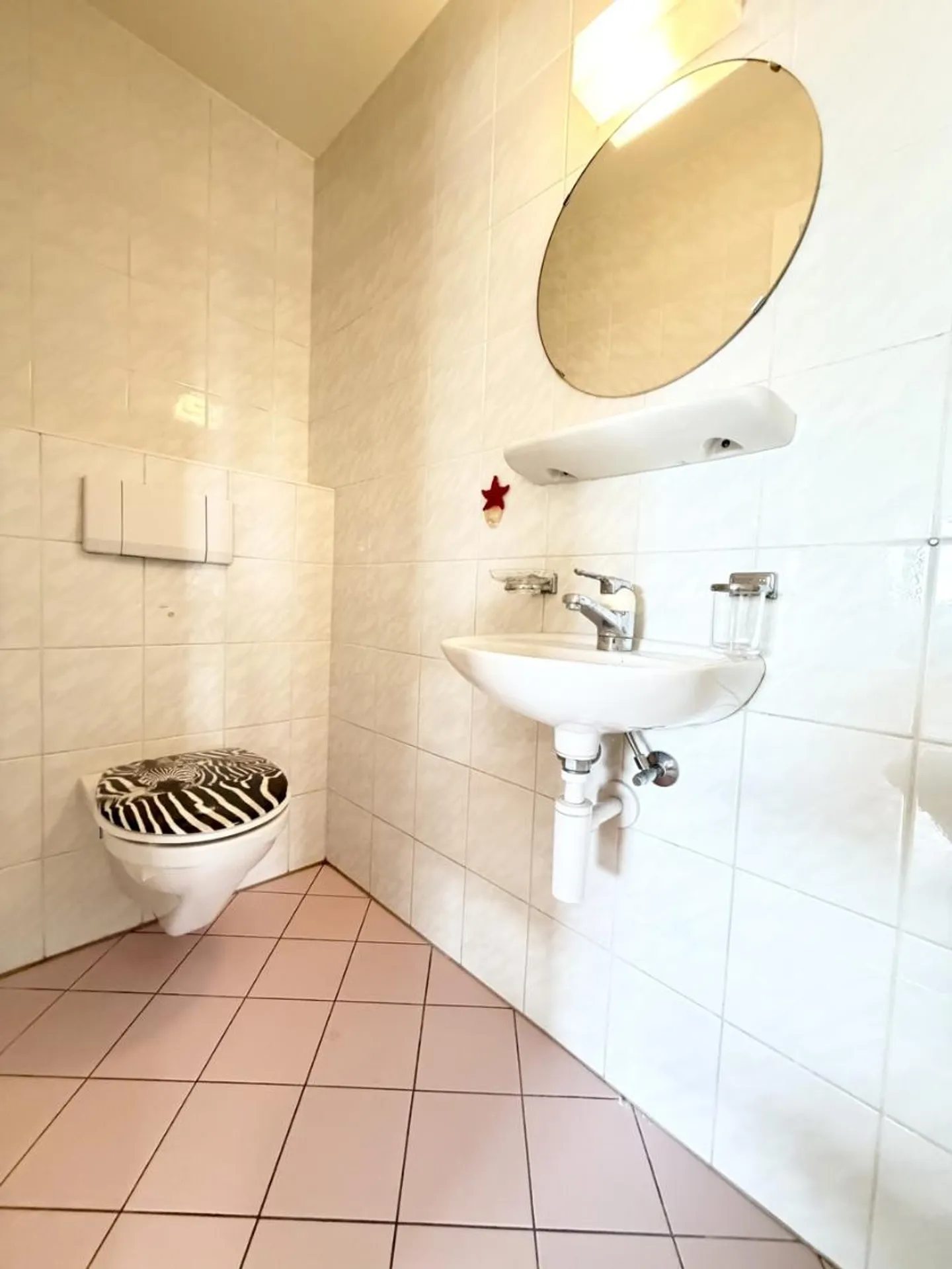Appartement avec 4,5 pièces et 155 m2 avec vue dégagée sur le lac - Photo 9 sur 13