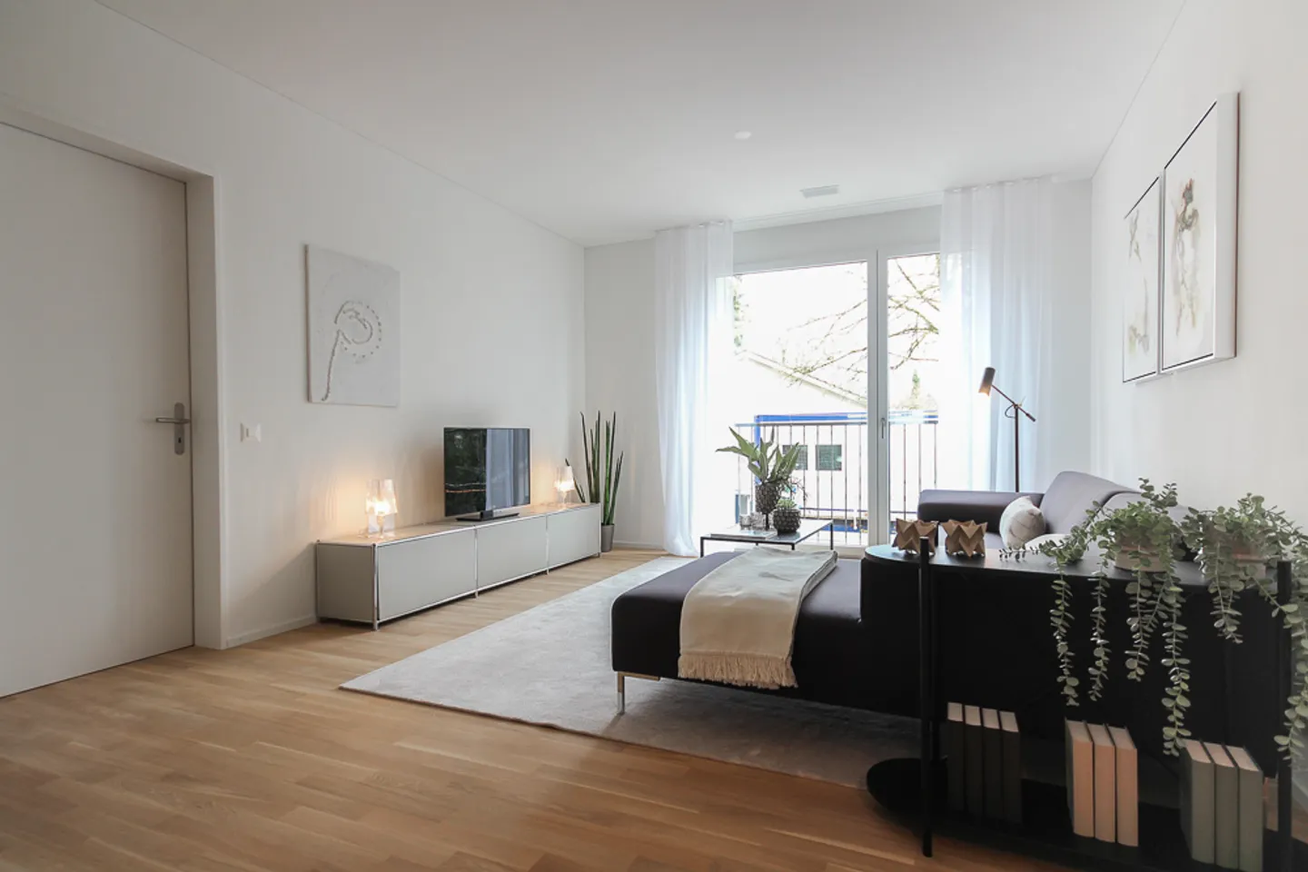 Modern 2.5-Room Apartment - Photo 4 of 6