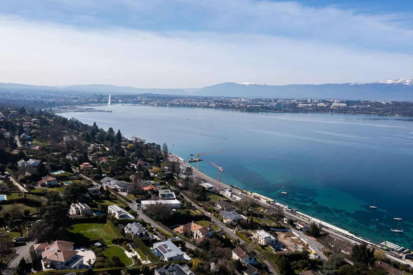 Beautiful, renovated and quiet terraced house in Versoix - Photo 2 of 7