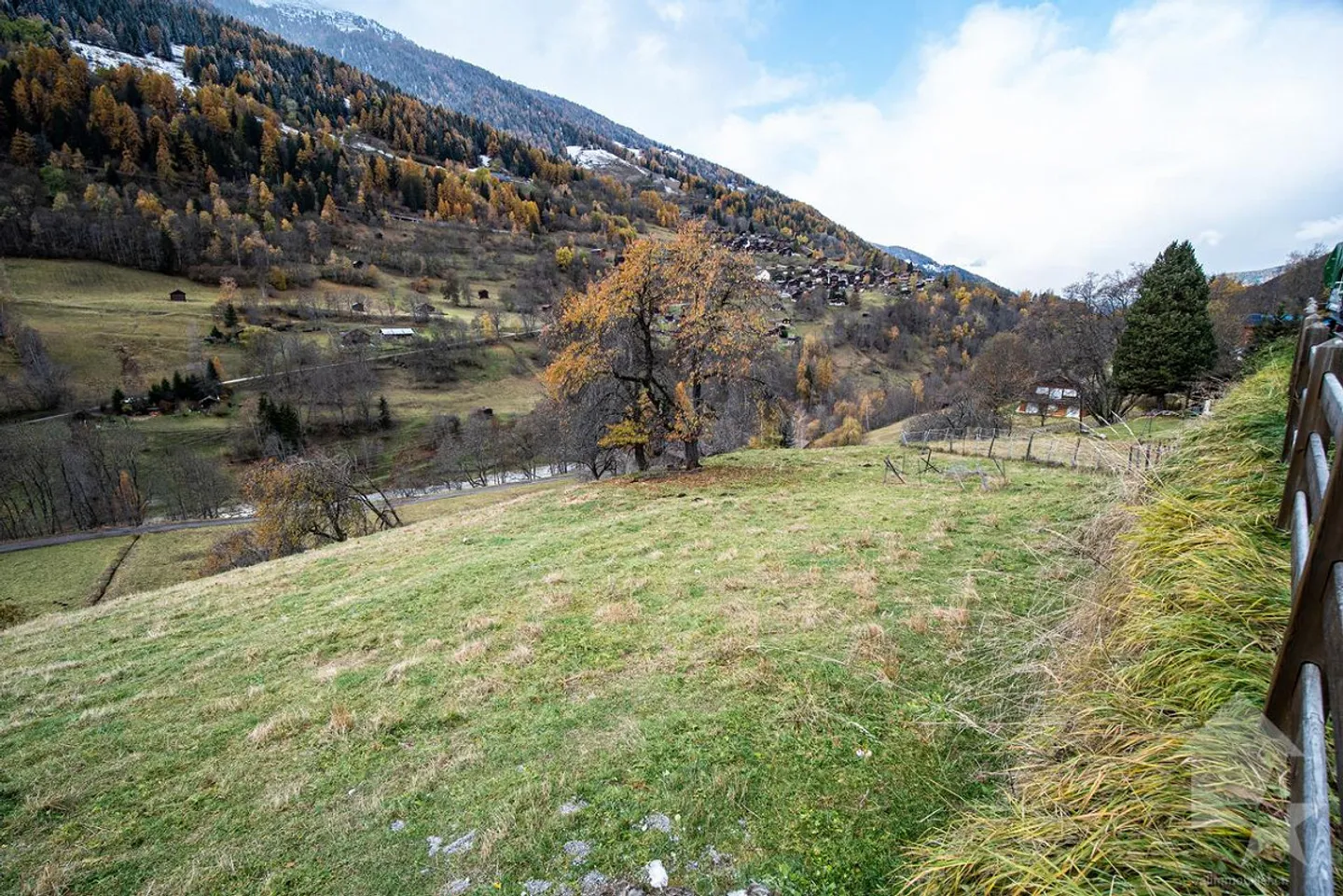 Stunning building plot with mountain views - Photo 5 of 9