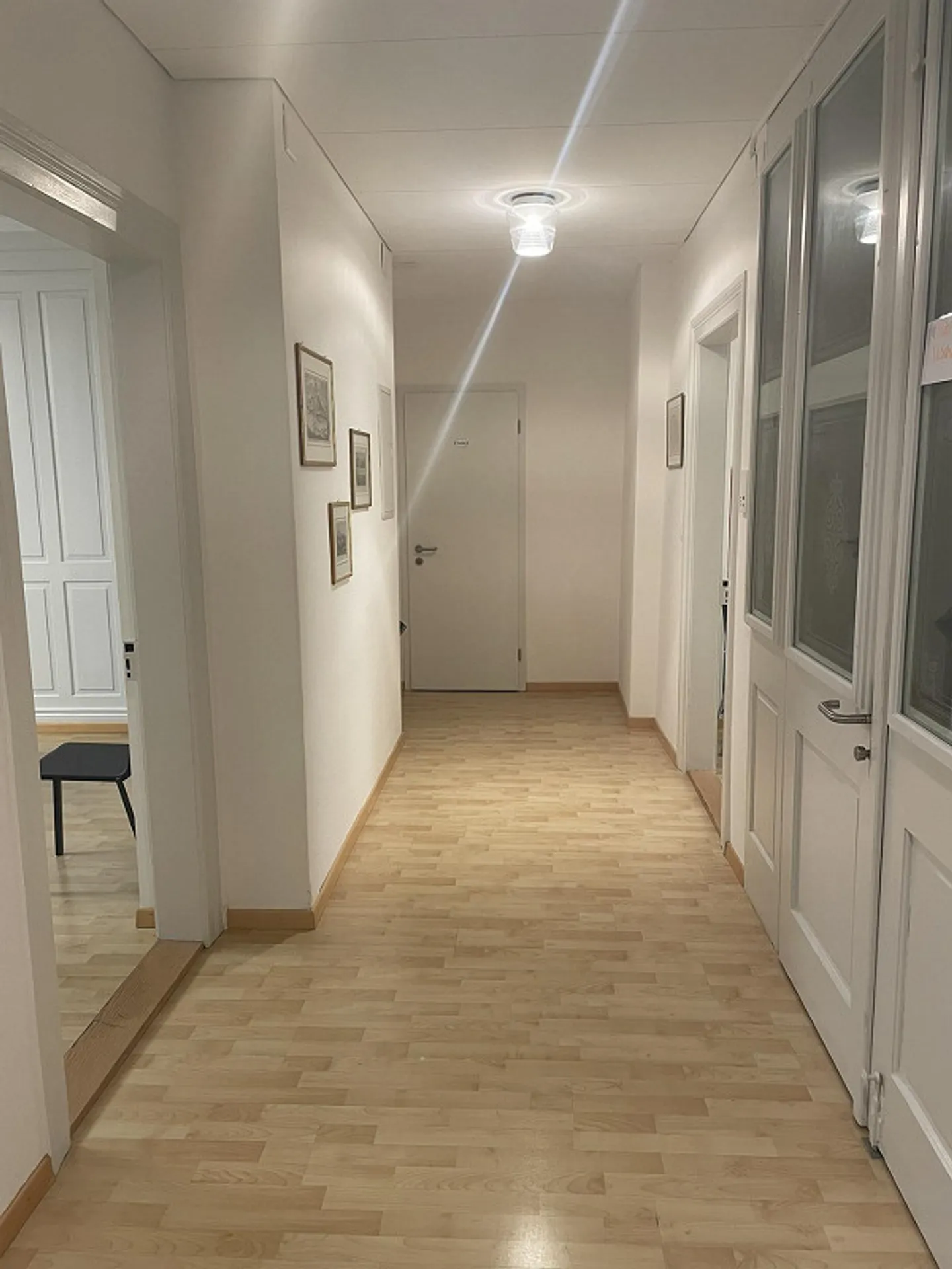 Espace de bureau dans un emplacement privilégié à sous-louer - Photo 4 sur 6