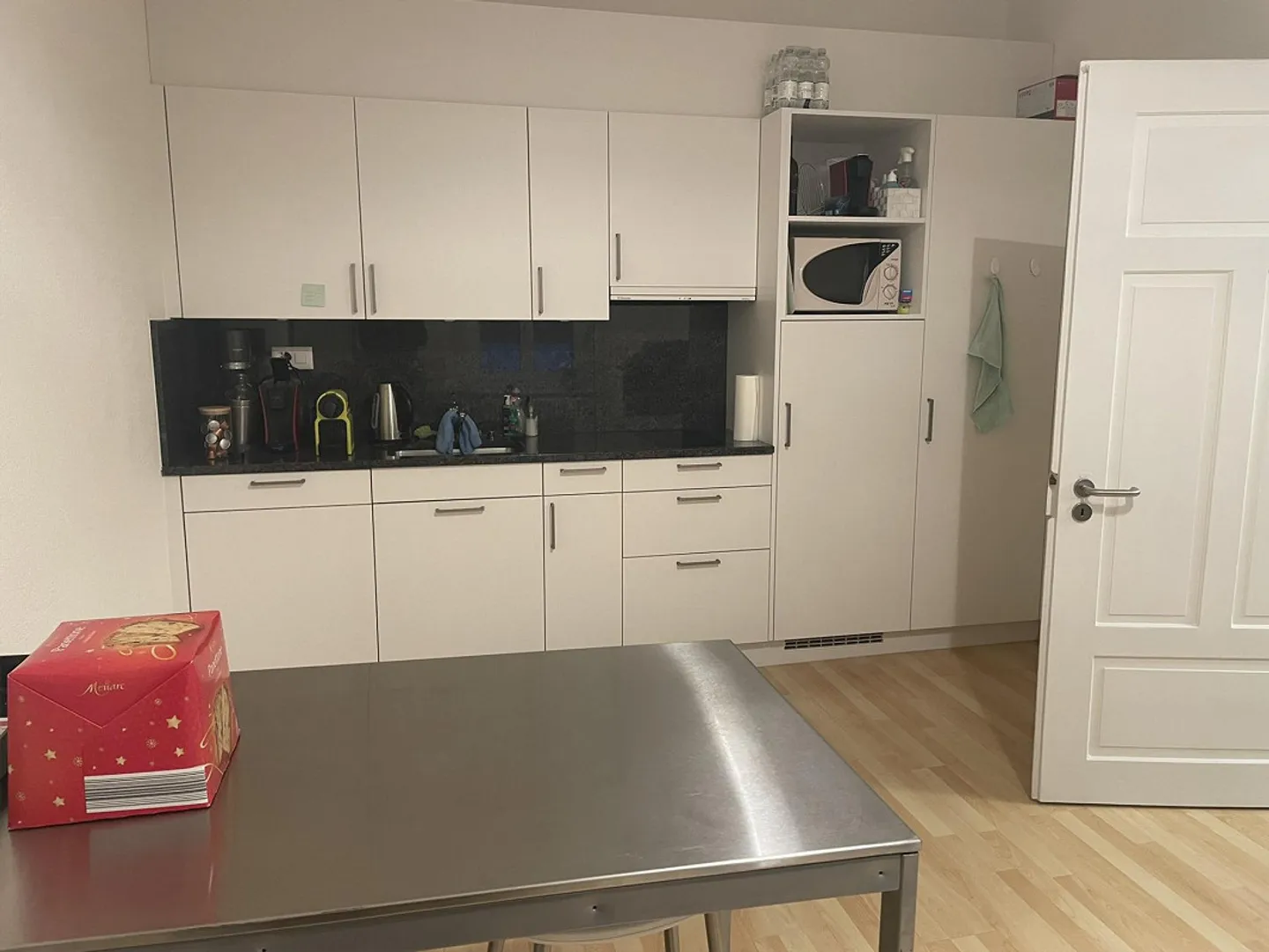 Espace de bureau dans un emplacement privilégié à sous-louer - Photo 6 sur 6