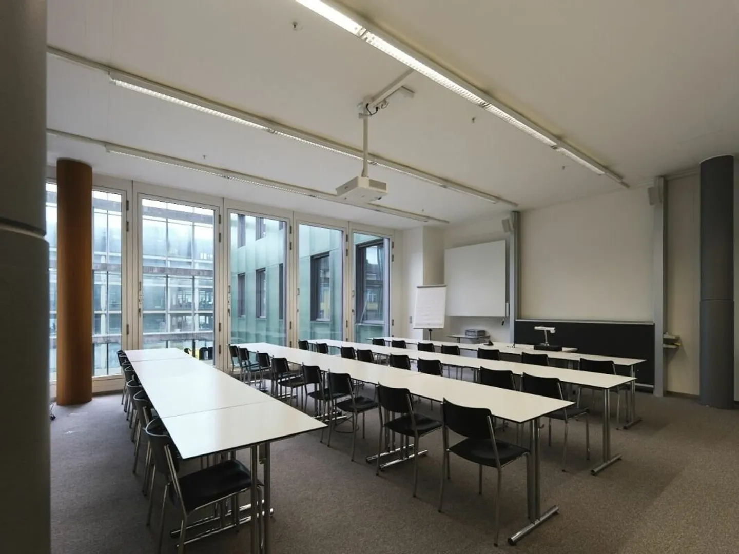 Vollausgebauter Bildungsstandort am Bahnhof Basel - Foto 8 von 10