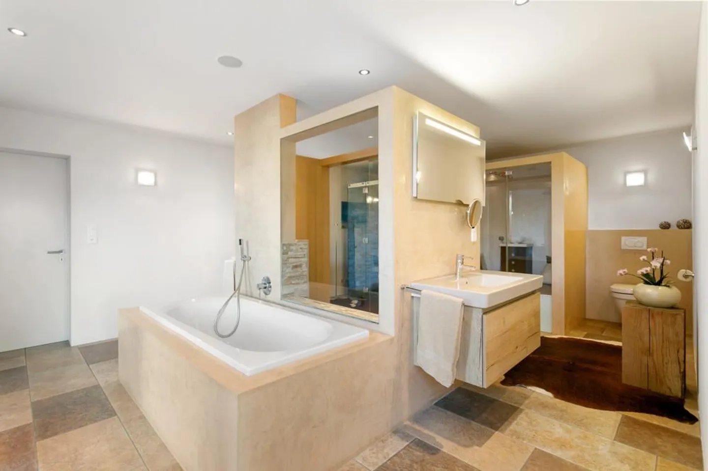 Vivere con stile in pace e privacy sopra Thal - Foto 6 di 11