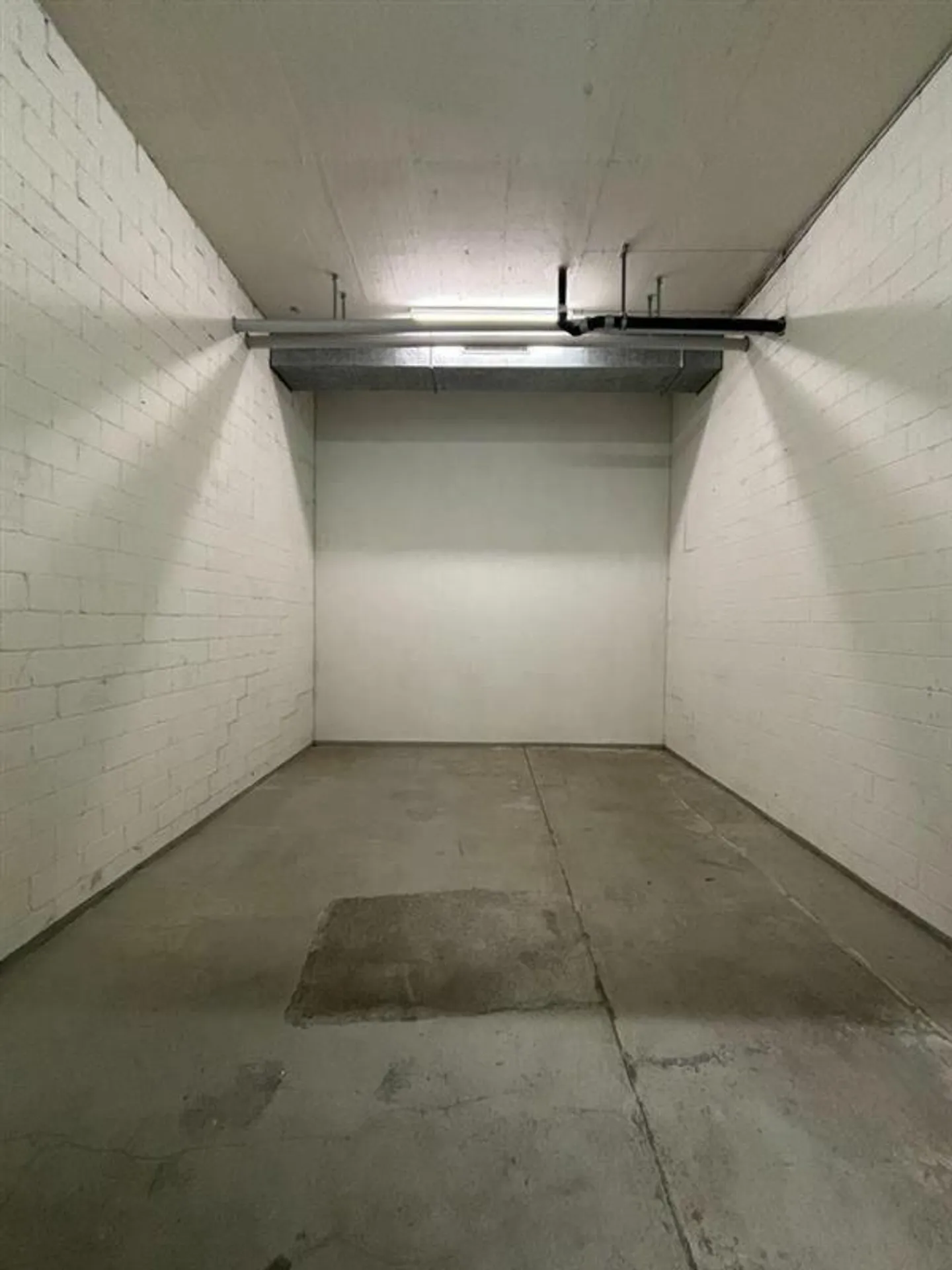 Praktischer Lagerraum in Zug - Foto 2 von 2