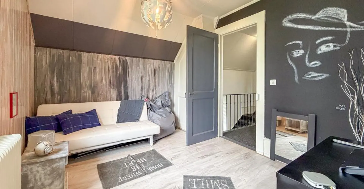 House with 2 apartments, 1 commercial space and 1 garage in Ste-Croix - Photo 8 of 11