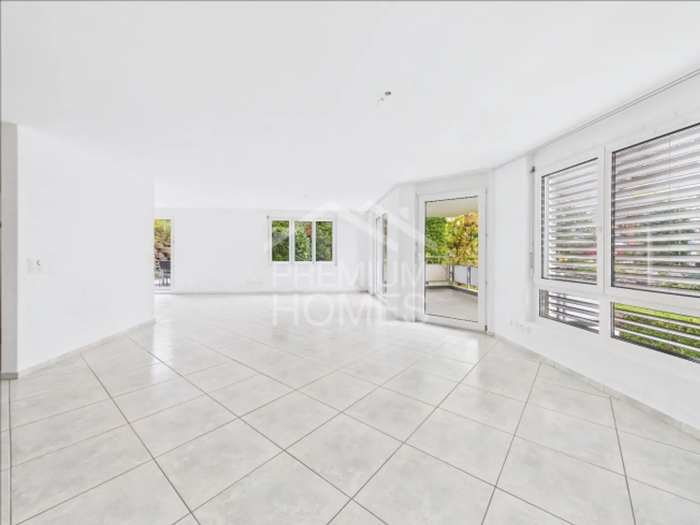 Opportunité Unique - Photo 2 sur 4