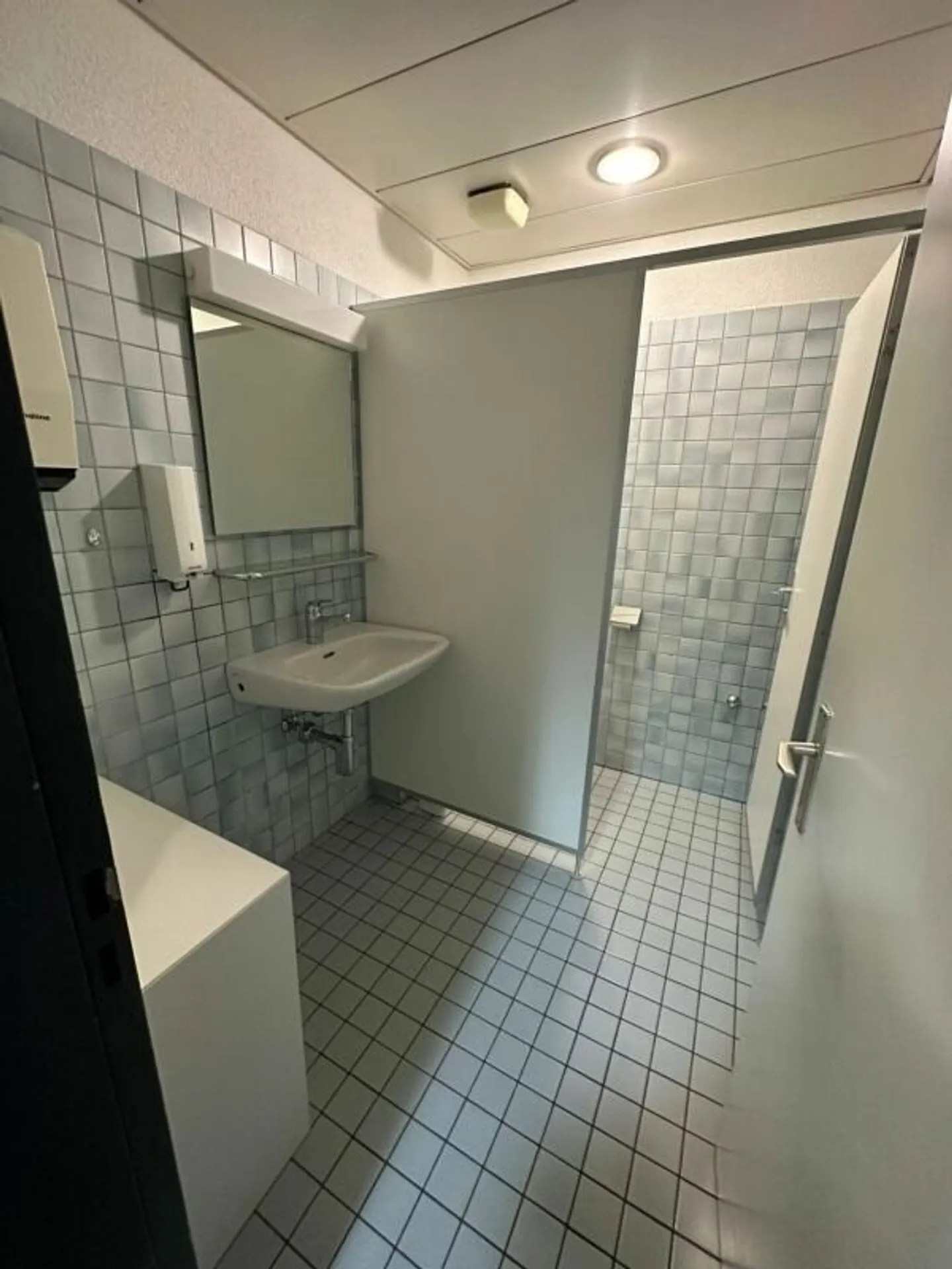 Uffici/Spazi Commerciali in una Posizione Ben Collegata - Foto 9 di 9