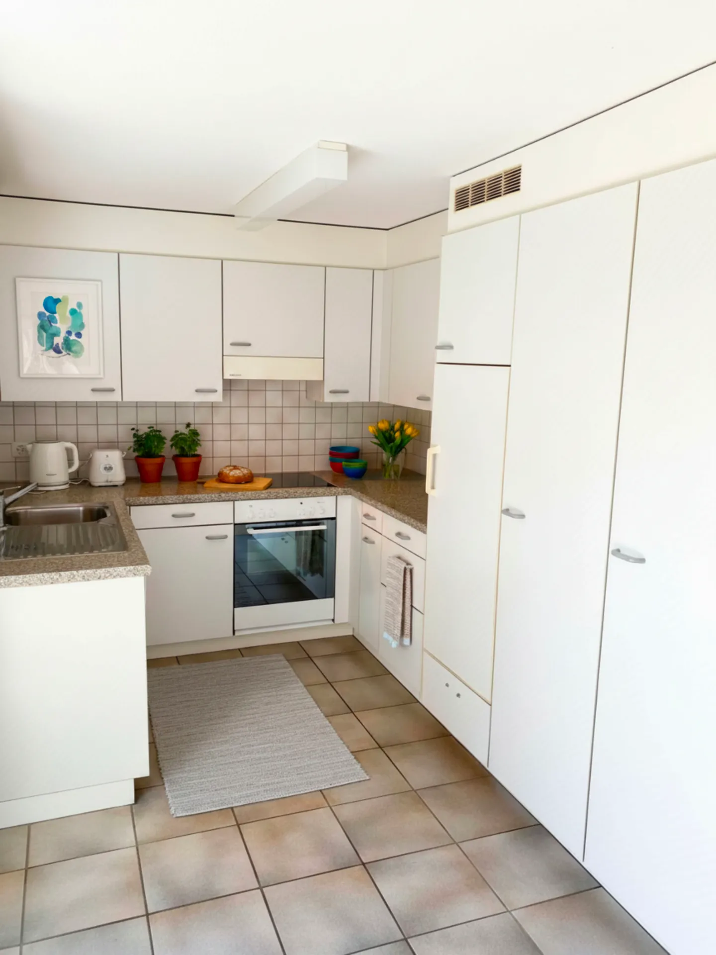 Cozy 3.5-room attic apartment for rent in Reinach - Photo 4 of 5